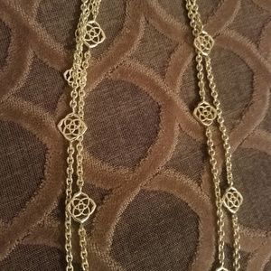 Kendra Scott necklace